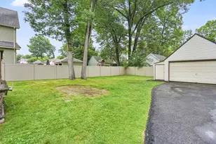33 Olmsted Dr, Springfield, MA 01108 - Photo 22