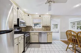 4 Anna Dr, Canton, MA 02021 - Photo 12