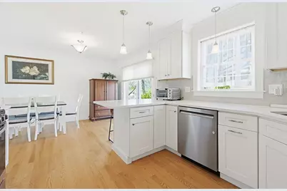 260 West St #3, Quincy, MA 02169 - Photo 2