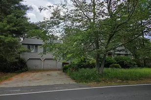 76 Gardner St, Rockland, MA 02370 - Photo 2