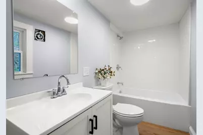 78 Pleasant St, Grafton, MA 01519 - Photo 12