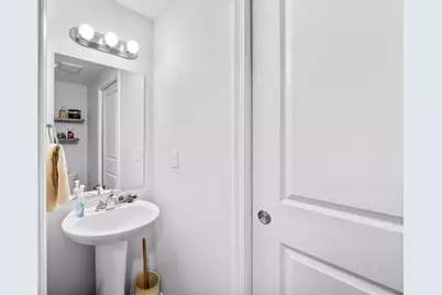 45 Chestnut St, Athol, MA 01331 - Photo 28