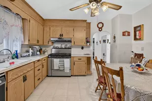 549 Main St, Medford, MA 02155 - Photo 8