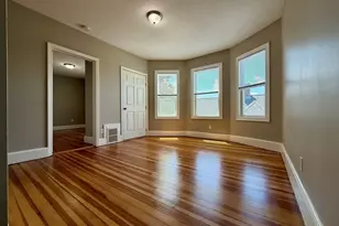 630 Metropolitan Ave, Boston, MA 02136 - Photo 4