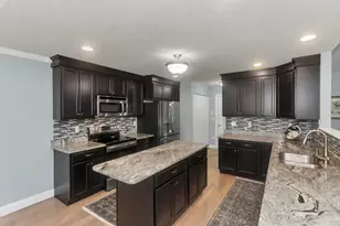 156 Stonybrook Wy, South Hadley, MA 01075 - Photo 8