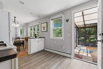 542 Trapelo Rd, Waltham, MA 02452 - Photo 12