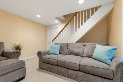 542 Trapelo Rd, Waltham, MA 02452 - Photo 32