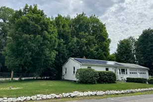 8 Bishop St, Leominster, MA 01453 - Photo 2