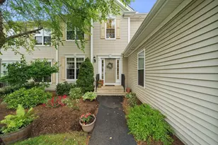 31 Stonebridge Dr, Hanson, MA 02341 - Photo 1