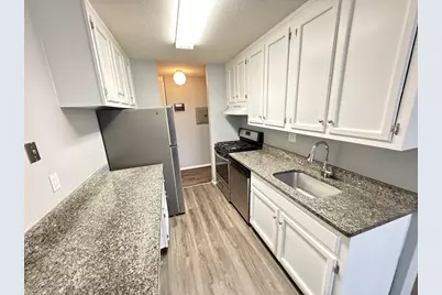 14 Shrewsbury Green Dr #D, Shrewsbury, MA 01545 - Photo 1