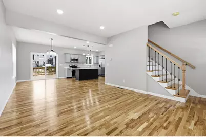 30 Goldenrod, Springfield, MA 01109 - Photo 8