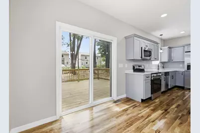 30 Goldenrod, Springfield, MA 01109 - Photo 14