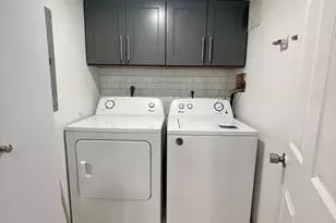 15 Marion St, Boston, MA 02131 - Photo 10