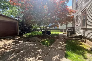48 Tuttle St, Fall River, MA 02724 - Photo 4