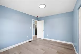 26 Bay St, Hull, MA 02045 - Photo 16