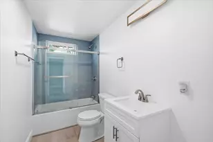 26 Bay St, Hull, MA 02045 - Photo 8