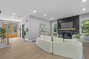 91 Howard St, Easton, MA 02375 - Photo 16