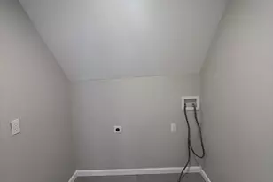 24 Proctor St, Worcester, MA 01606 - Photo 12