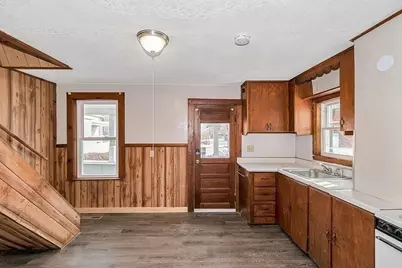 12 Cherry St, Westfield, MA 01085 - Photo 8