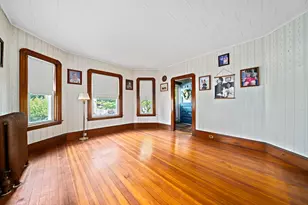 27 Erin St, Whitman, MA 02382 - Photo 8
