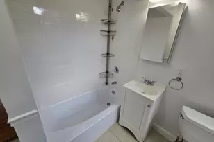 84 W Cedar St, Boston, MA 02114 - Photo 4