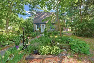 19 King Street, Norfolk, MA 02056 - Photo 1