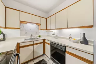 86 Walnut St, Boston, MA 02122 - Photo 16