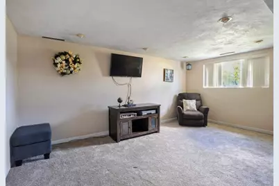 43 Chandler Dr, Marshfield, MA 02050 - Photo 14