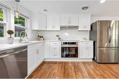 46 Windsor Rd, Stoneham, MA 02180 - Photo 10