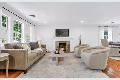 46 Windsor Rd, Stoneham, MA 02180 - Photo 4
