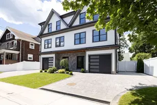 28 Howard St, Waltham, MA 02451 - Photo 1