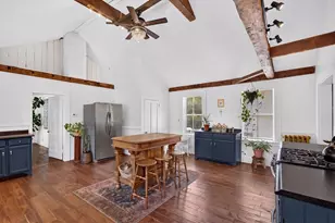 105 South St, Barre, MA 01005 - Photo 4