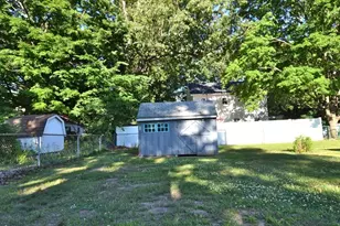 40 Point Grove Rd, Southwick, MA 01077 - Photo 12