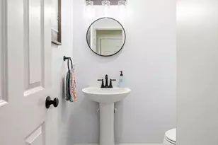 10 Scenic Rd, Westfield, MA 01085 - Photo 20