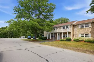 60A Washington Park Dr, Andover, MA 01810 - Photo 2
