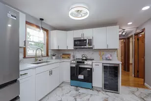 127 Gelinas Dr, Chicopee, MA 01020 - Photo 10