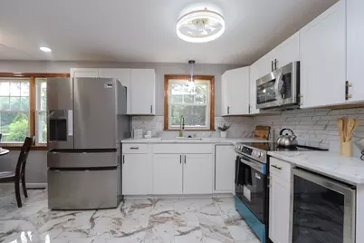 127 Gelinas Dr, Chicopee, MA 01020 - Photo 8