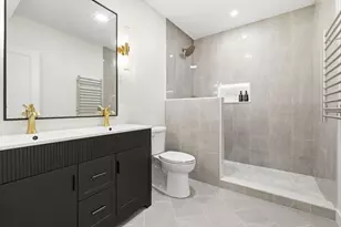 34 Governor Winthrop Rd, Somerville, MA 02145 - Photo 26