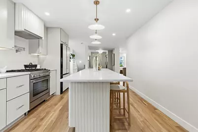 34 Governor Winthrop Rd #1, Somerville, MA 02145 - Photo 6