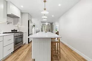 34 Governor Winthrop Rd, Somerville, MA 02145 - Photo 6