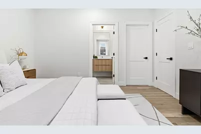34 Governor Winthrop Rd #1, Somerville, MA 02145 - Photo 20