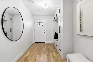 34 Governor Winthrop Rd, Somerville, MA 02145 - Photo 2