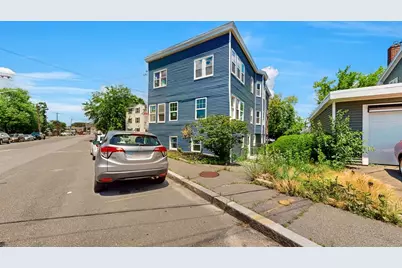 41 Oak Island St, Revere, MA 02151 - Photo 4