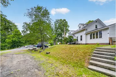 15-17 Pleasant St, Lunenburg, MA 01462 - Photo 4