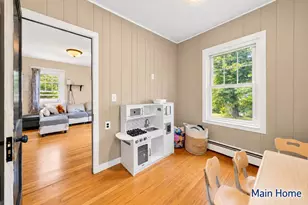 15-17 Pleasant St, Lunenburg, MA 01462 - Photo 4