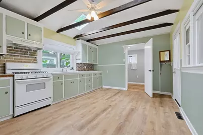 18 Plain St, Natick, MA 01760 - Photo 6