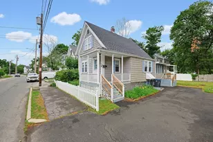 18 Plain St, Natick, MA 01760 - Photo 2