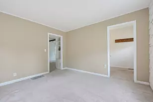 18 Plain St, Natick, MA 01760 - Photo 18