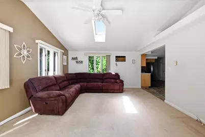 63 Columbia Dr, Agawam, MA 01030 - Photo 12