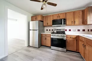 103 Standpipe Dr, Rockland, MA 02370 - Photo 4